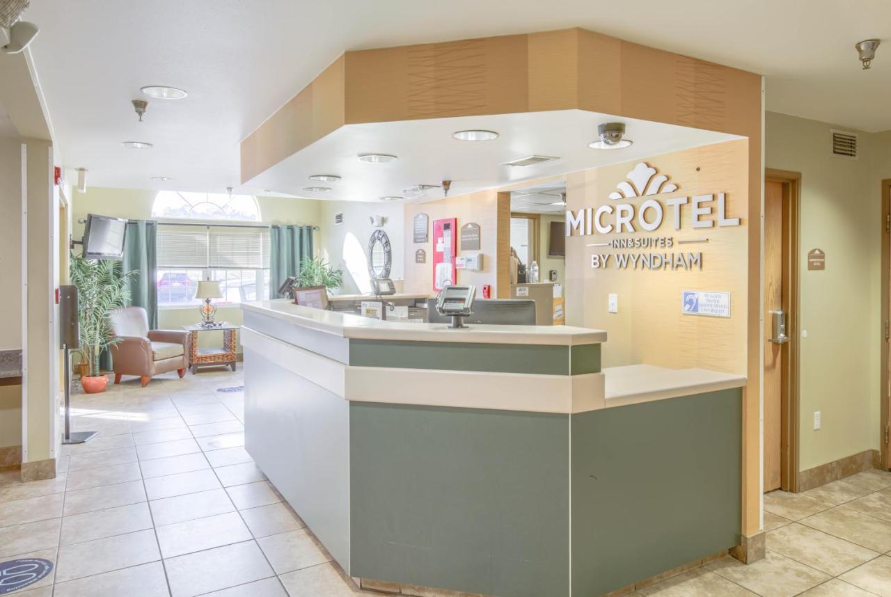Microtel Inn & Suites By Wyndham Галф Шорс Экстерьер фото